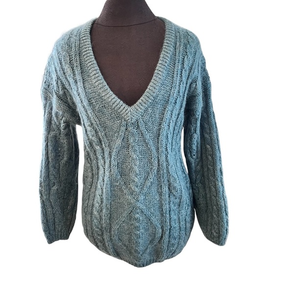 Signature Sweaters - Signature Northern Isles Mohair Blend Cable Knit Sweater - Blue Small